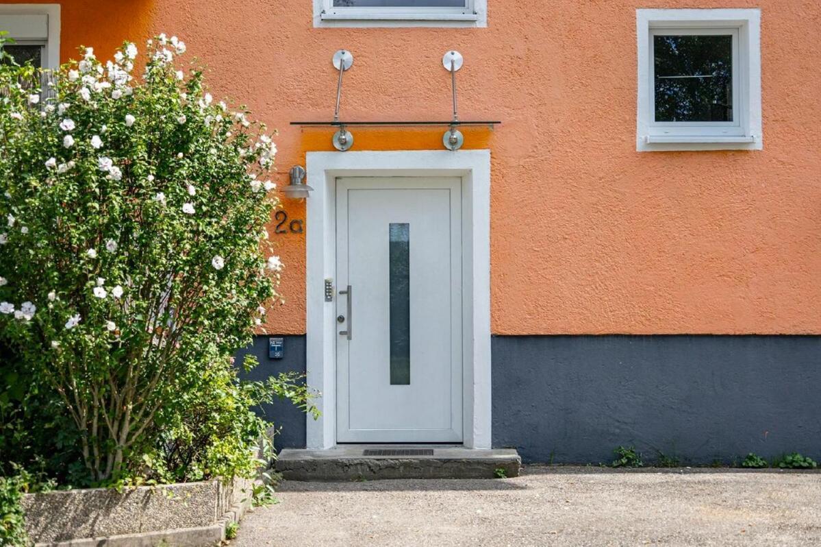 Yay - 65M2 Apartment Am Bahnhof - Smart Tv - Internet - Kaffee - Waschmaschine - Trockner Muehldorf am Inn Bagian luar foto