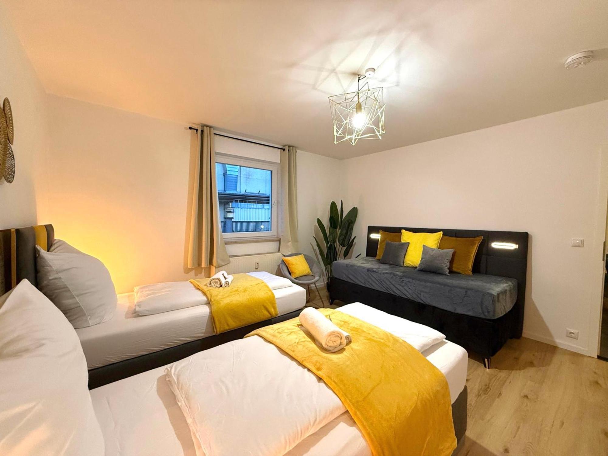 Yay - 65M2 Apartment Am Bahnhof - Smart Tv - Internet - Kaffee - Waschmaschine - Trockner Muehldorf am Inn Bagian luar foto