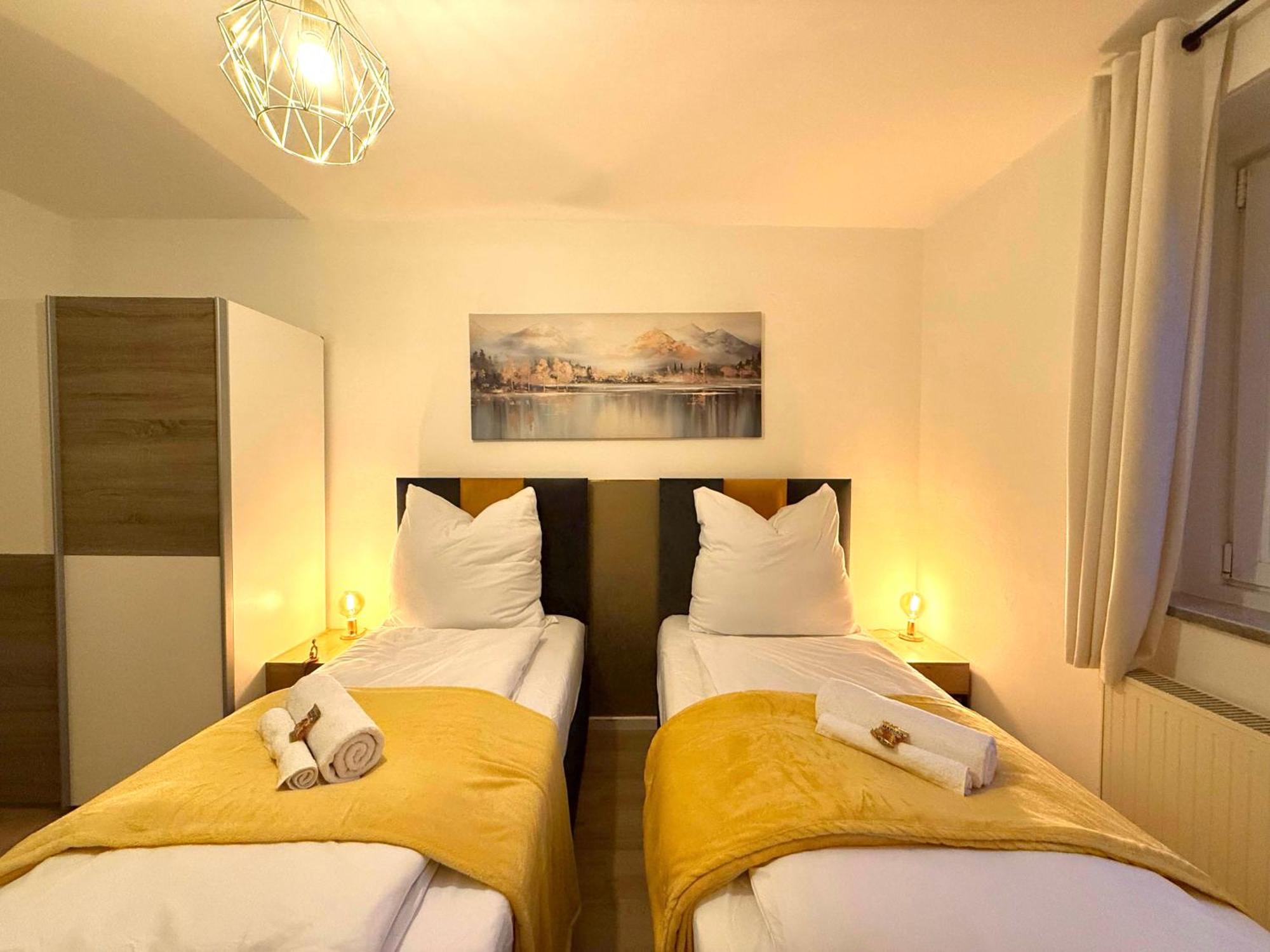 Yay - 65M2 Apartment Am Bahnhof - Smart Tv - Internet - Kaffee - Waschmaschine - Trockner Muehldorf am Inn Bagian luar foto